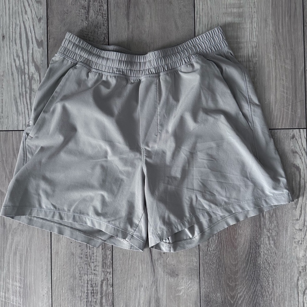 Lululemon Pace Breaker Shorts 5” Linerless – Light Grey